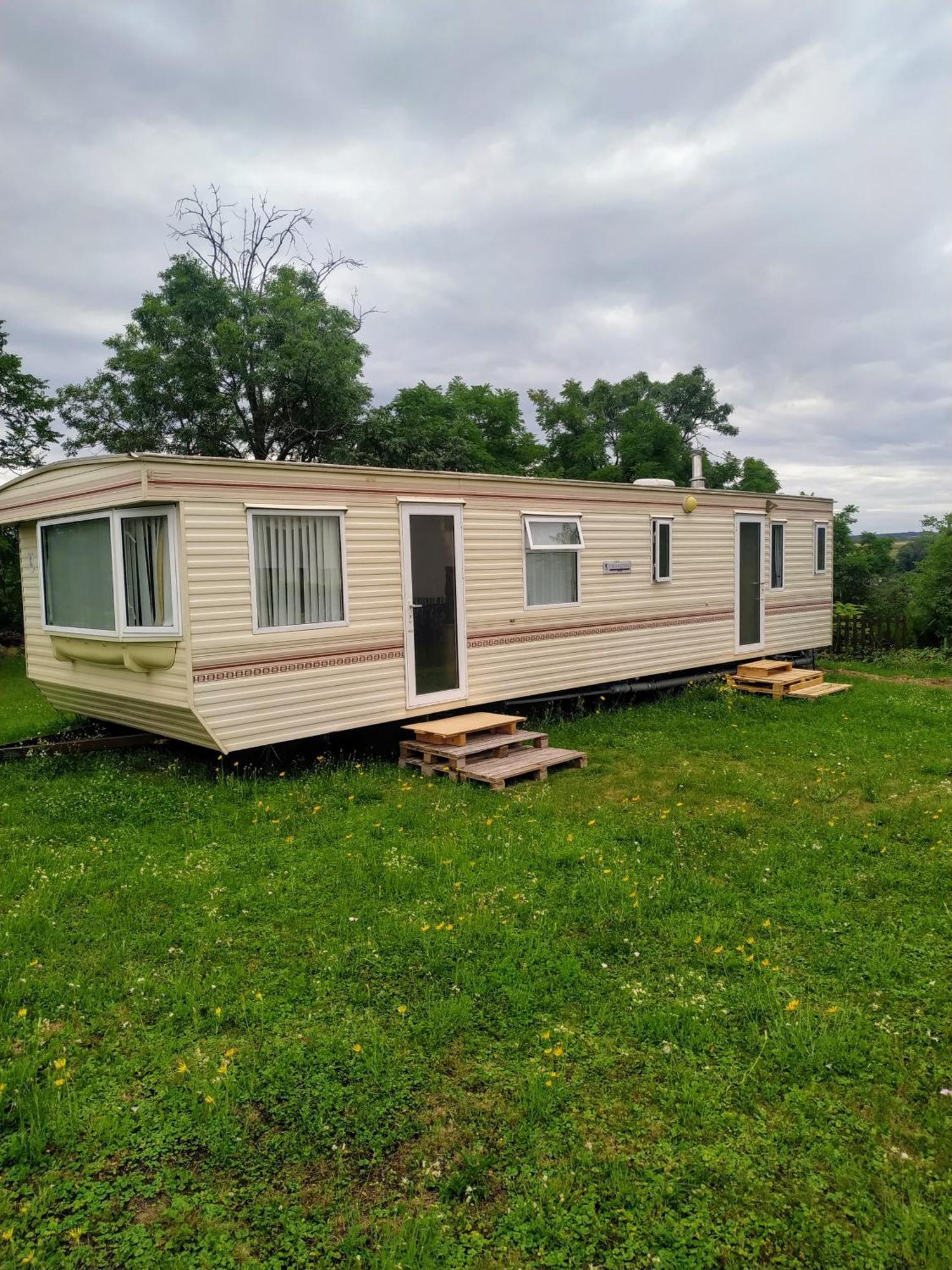 Mobilehouse Udraz Apartment Kutna Hora Exterior photo
